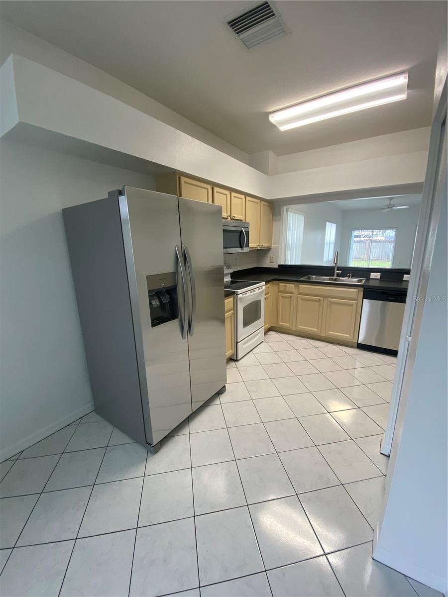 Image 6 of 23 For 1626 Prowmore Drive