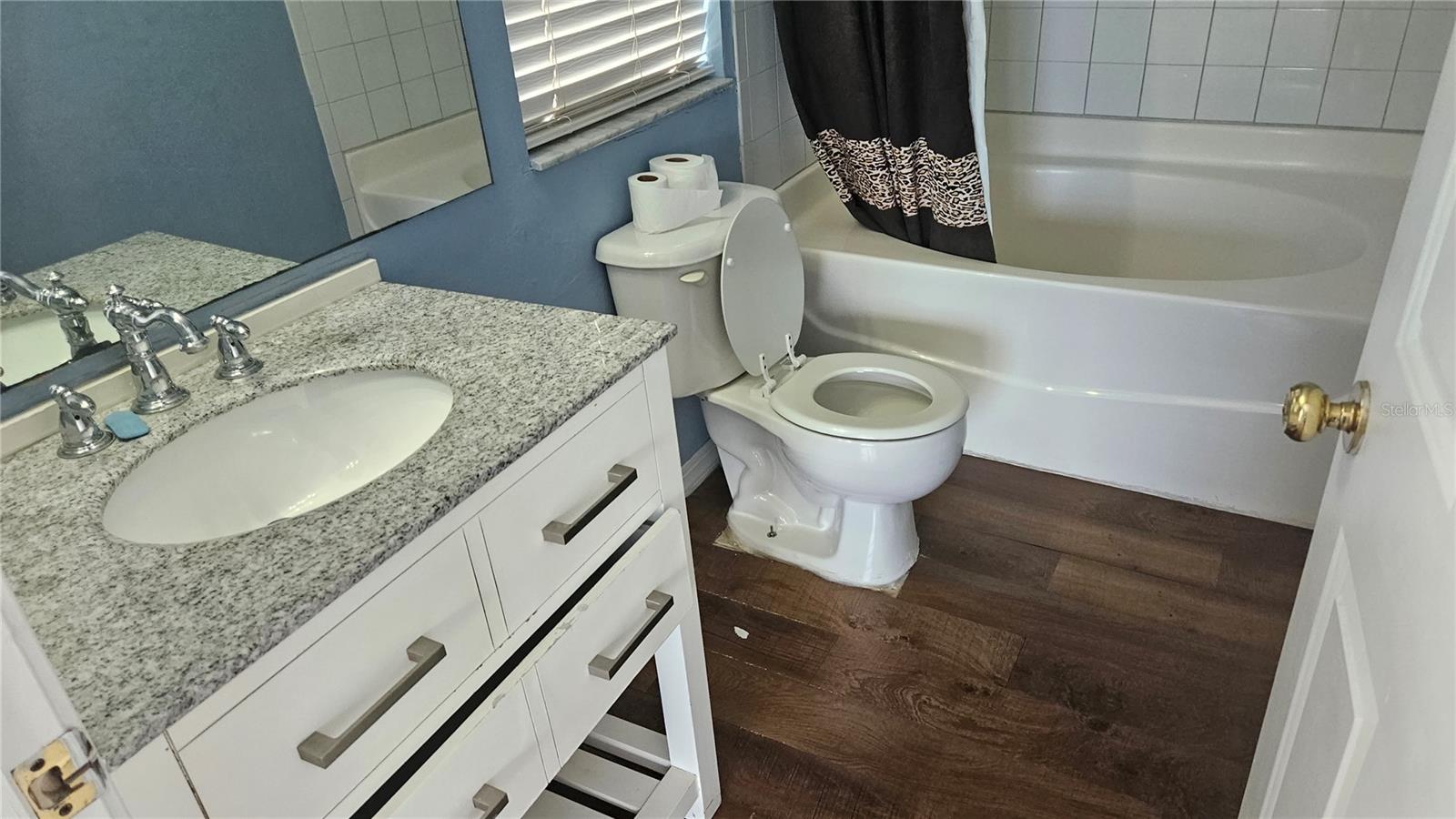 Image 21 of 42 For 6836 Aramon Court