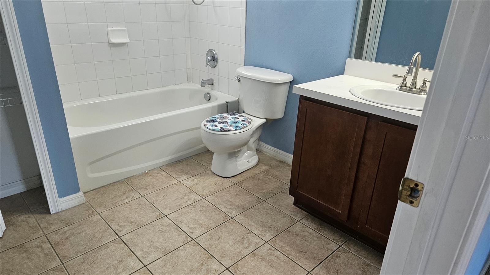 Image 34 of 42 For 6836 Aramon Court