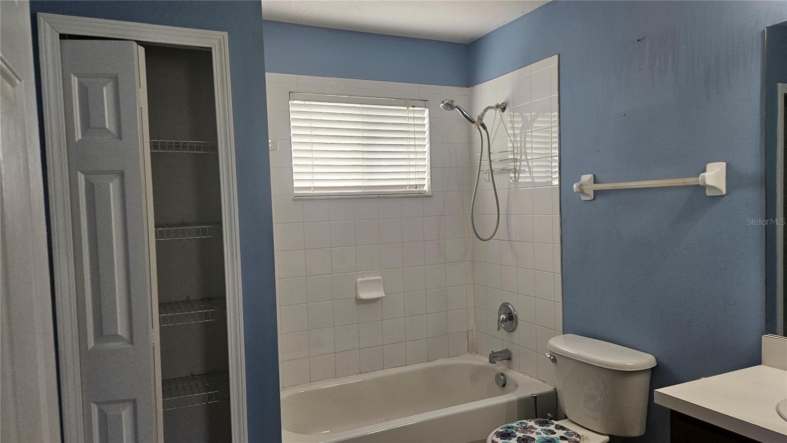 Image 35 of 42 For 6836 Aramon Court