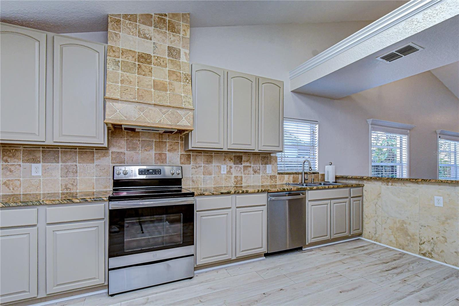 Image 12 of 41 For 8756 Hampden Drive