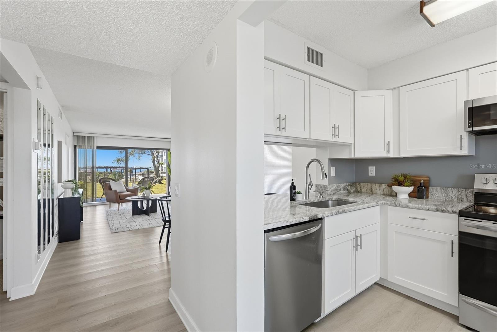 Image 5 of 33 For 6291 Bahia Del Mar Circle 116