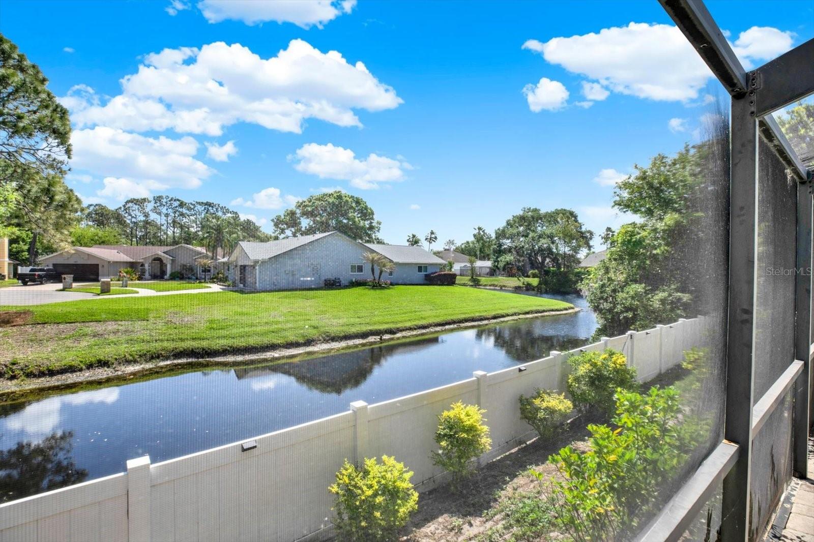 Image 28 of 33 For 447 Whispering Lakes Boulevard