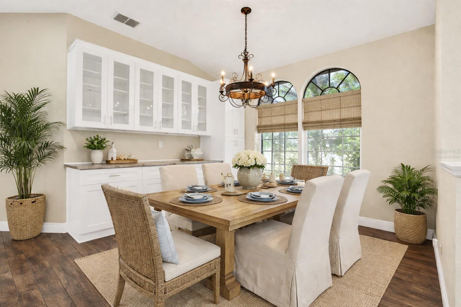 Image 7 of 33 For 447 Whispering Lakes Boulevard