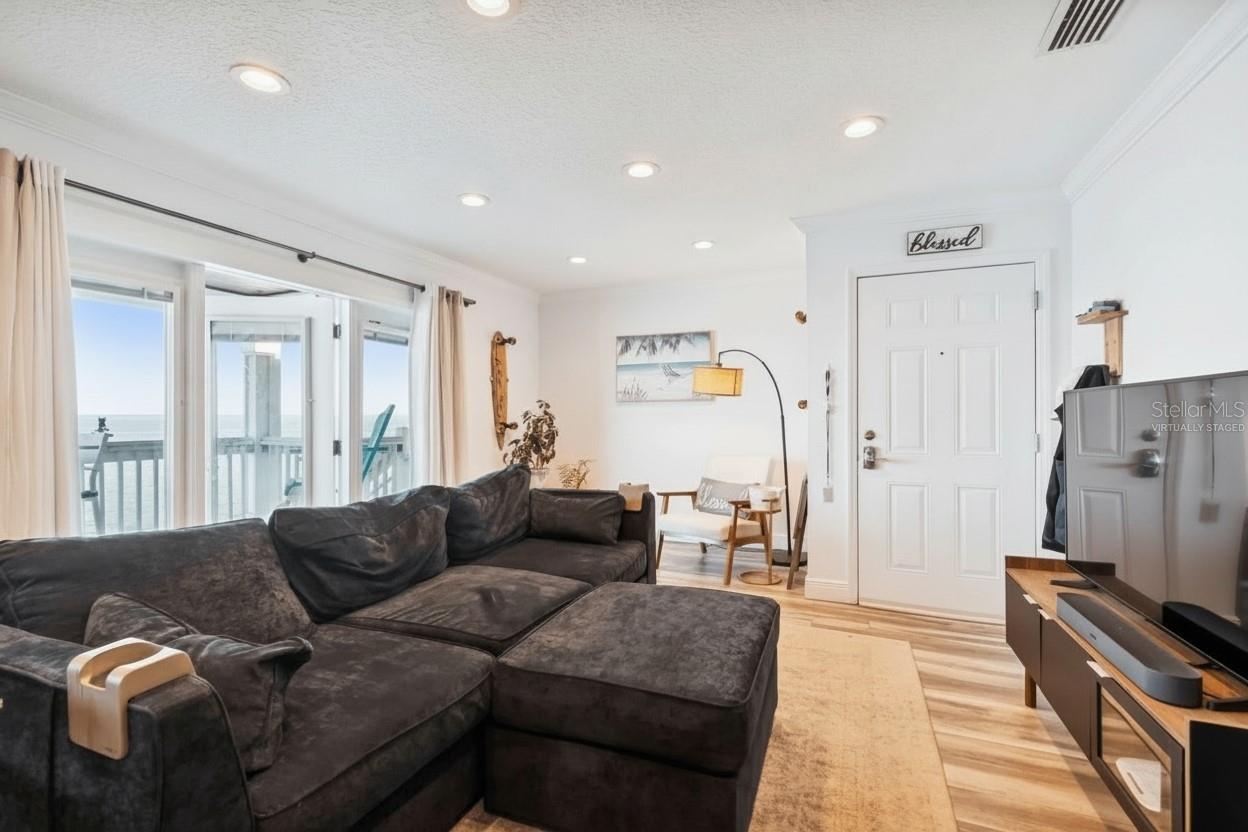 Image 10 of 60 For 5110 Coquina Key Drive Se C