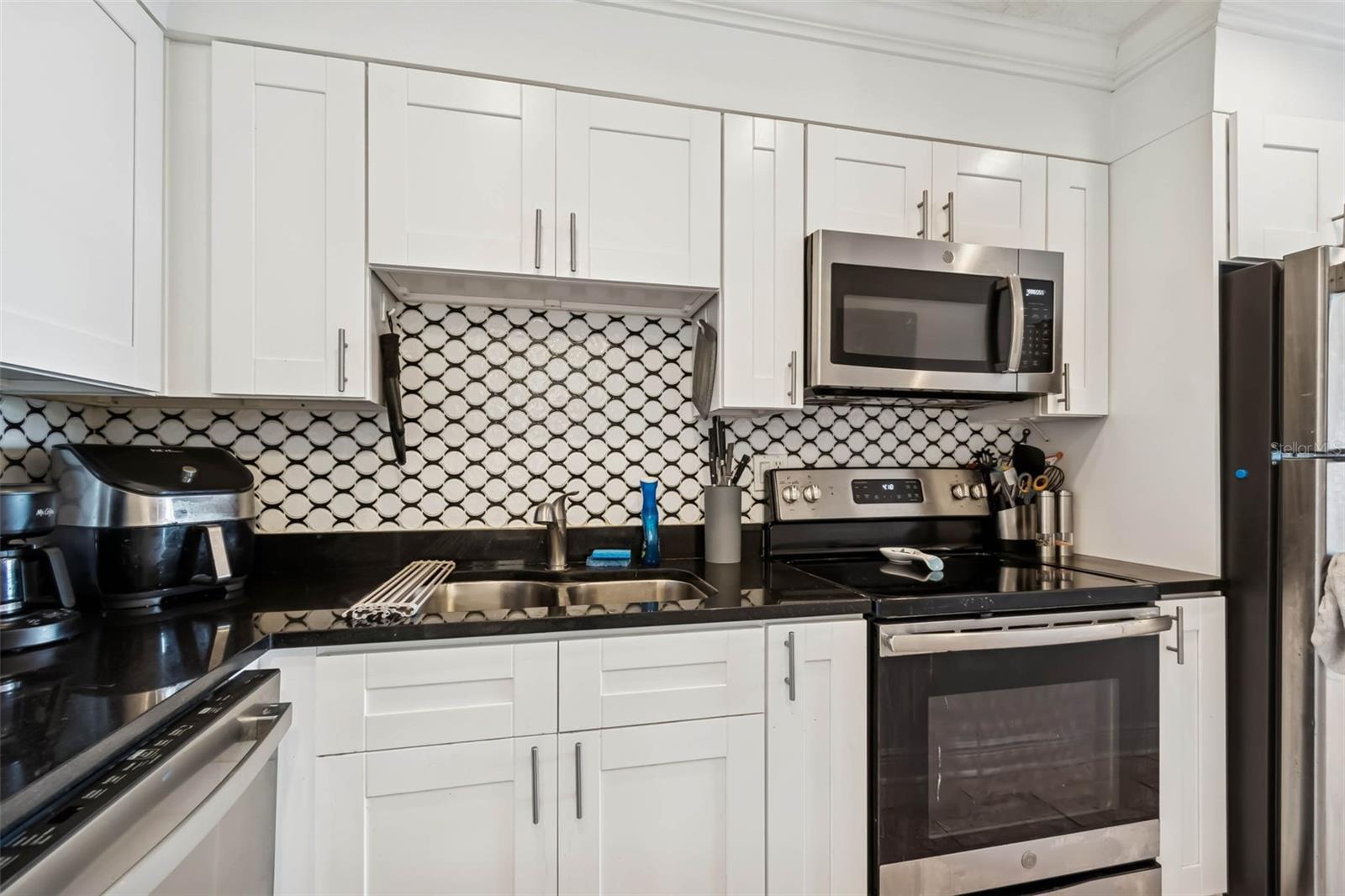 Image 16 of 60 For 5110 Coquina Key Drive Se C