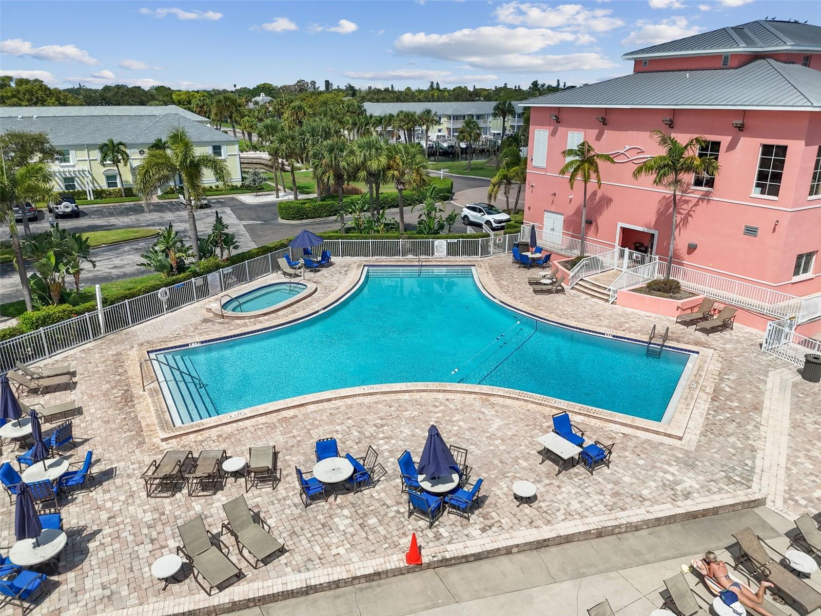 Image 37 of 60 For 5110 Coquina Key Drive Se C