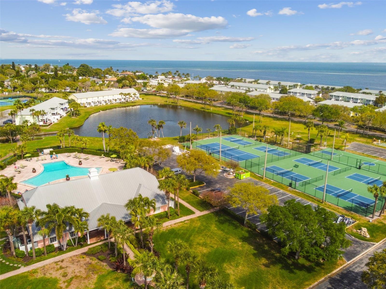 Image 51 of 60 For 5110 Coquina Key Drive Se C