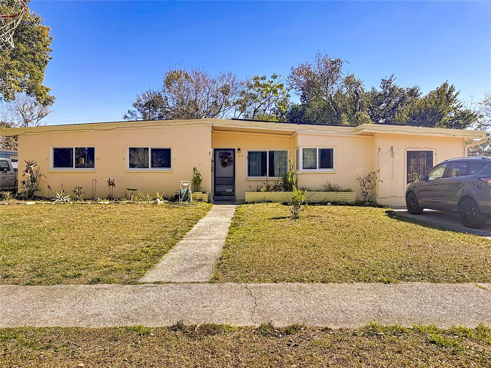 Image 28 of 33 For 513 Egan Drive