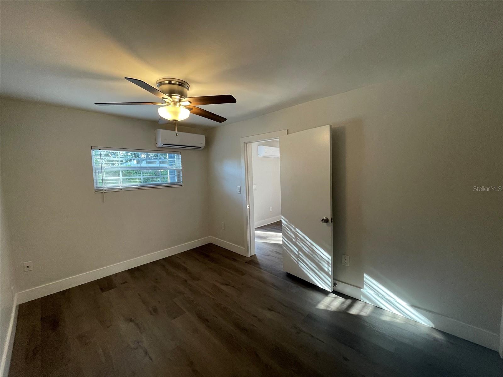 Image 13 of 25 For 3734 Burlington Avenue N 1