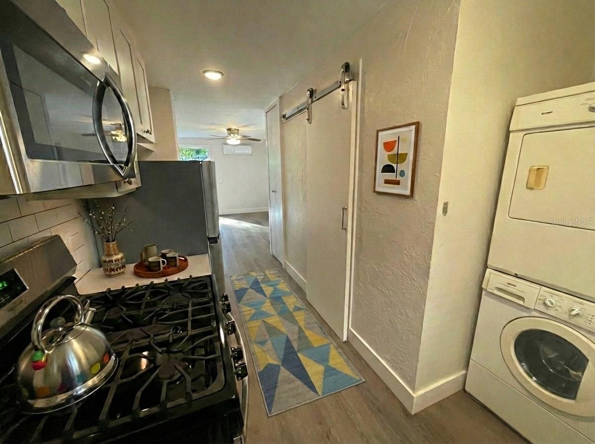 Image 7 of 25 For 3734 Burlington Avenue N 1