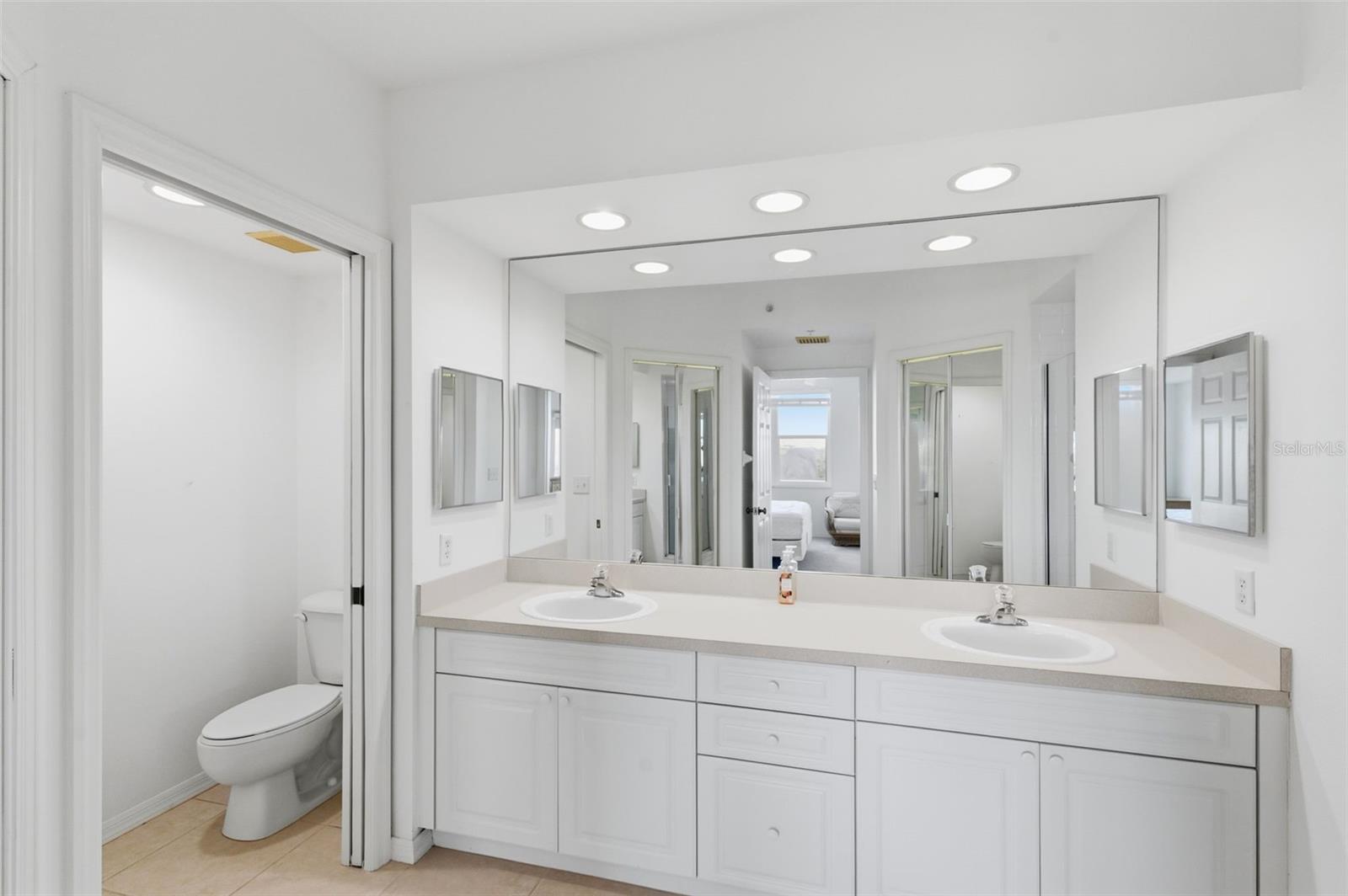 Image 22 of 58 For 1200 Country Club Drive 1404