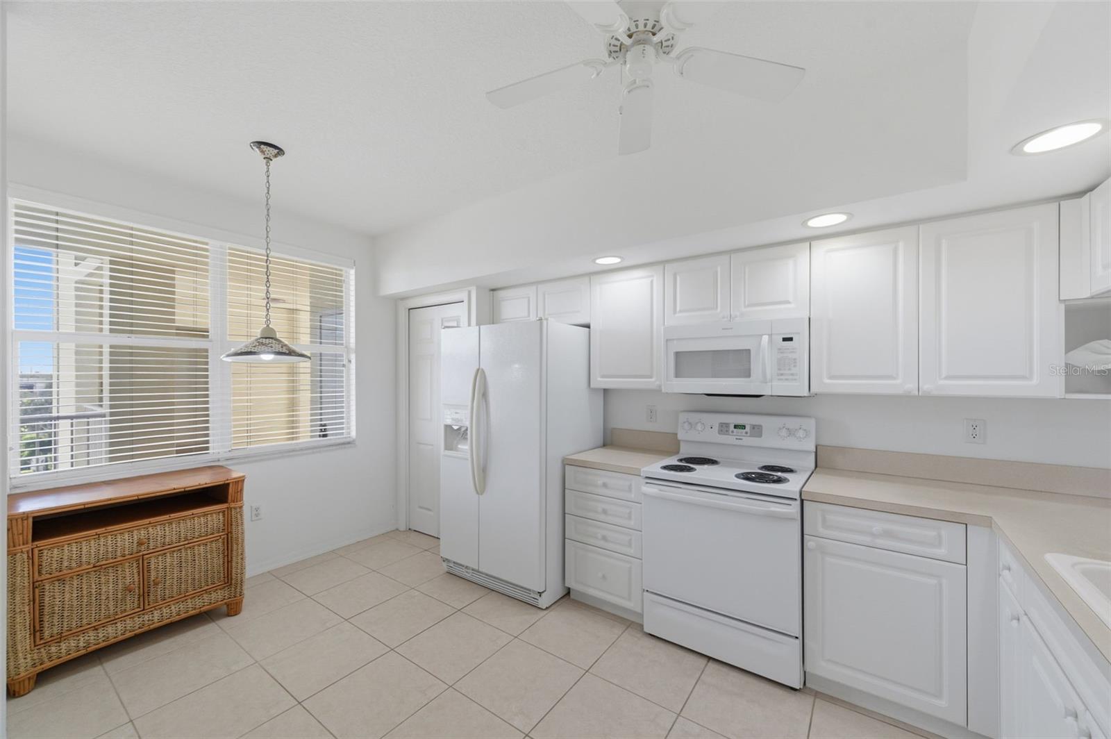 Image 36 of 58 For 1200 Country Club Drive 1404