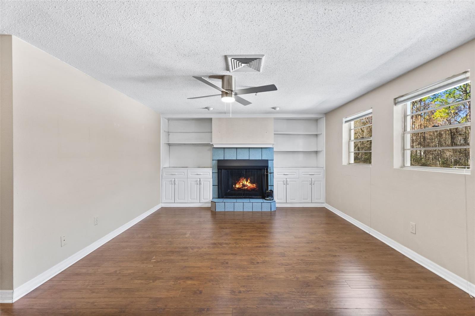 Listing photo id 12 for 1054 Ranch Road