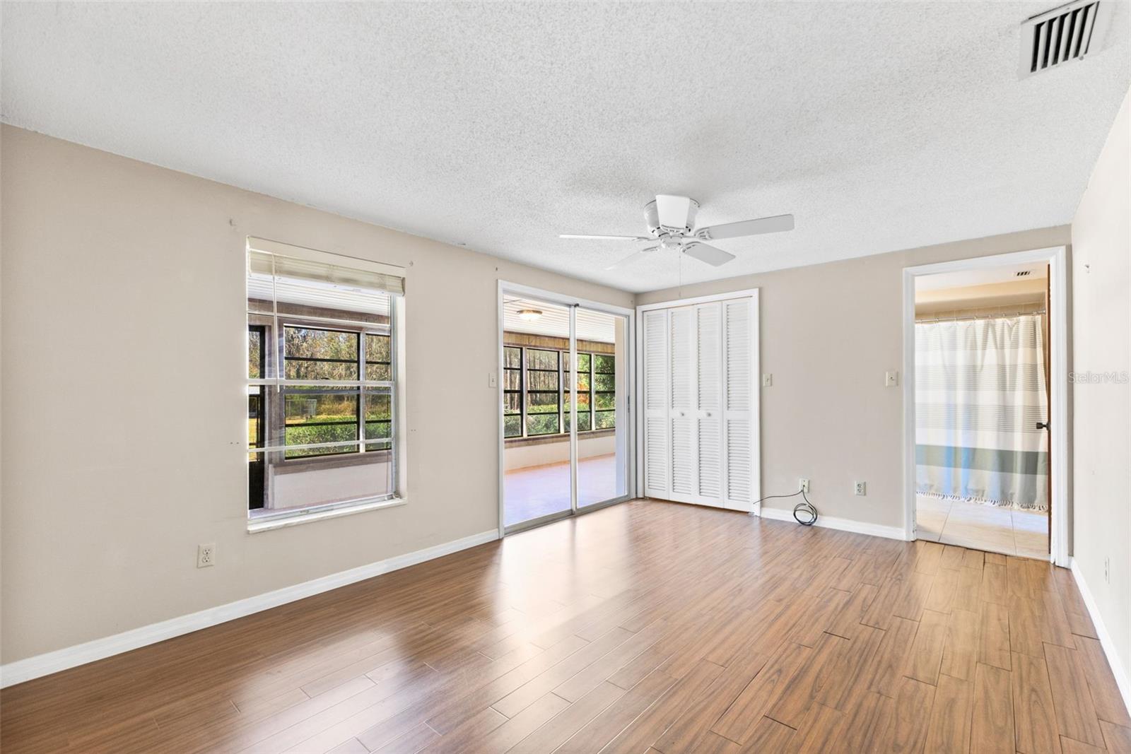 Listing photo id 13 for 1054 Ranch Road