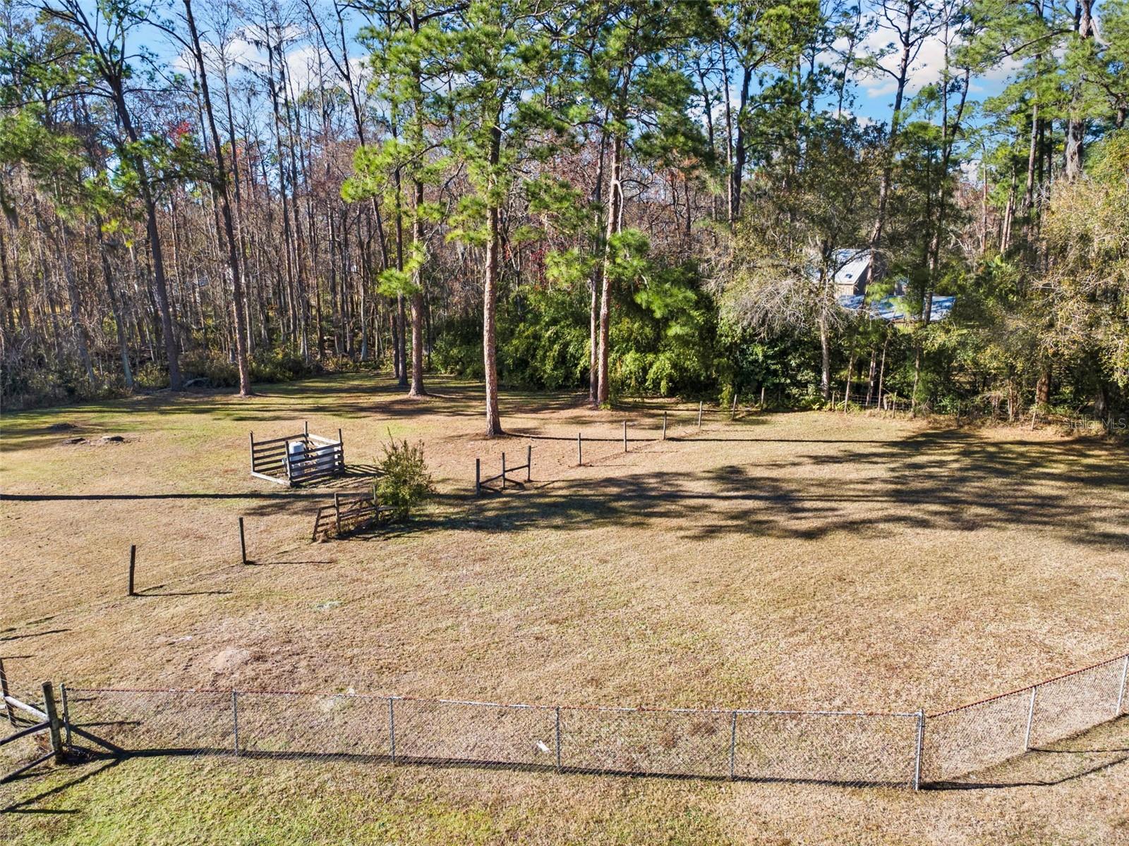 Listing photo id 26 for 1054 Ranch Road