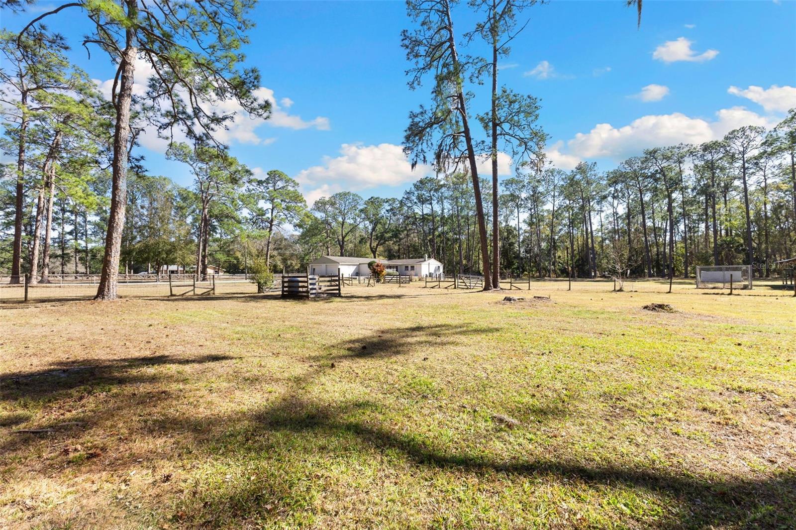 Listing photo id 43 for 1054 Ranch Road