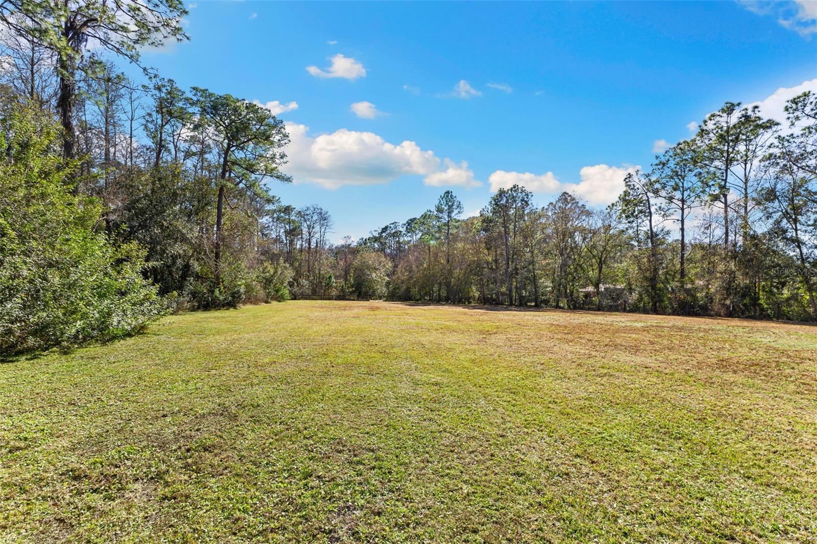 Listing photo id 3 for 1054 Ranch Road