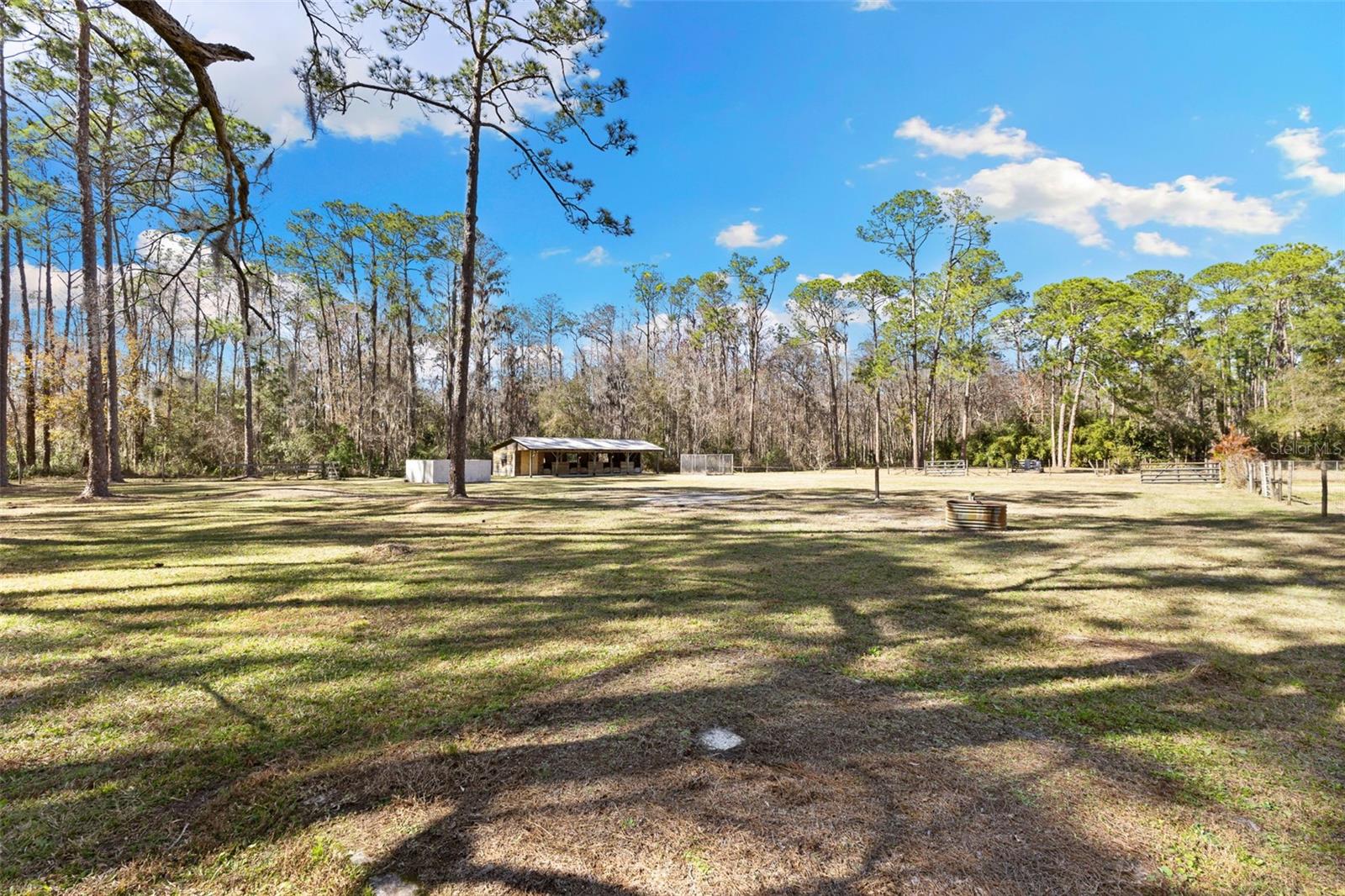 Listing photo id 49 for 1054 Ranch Road