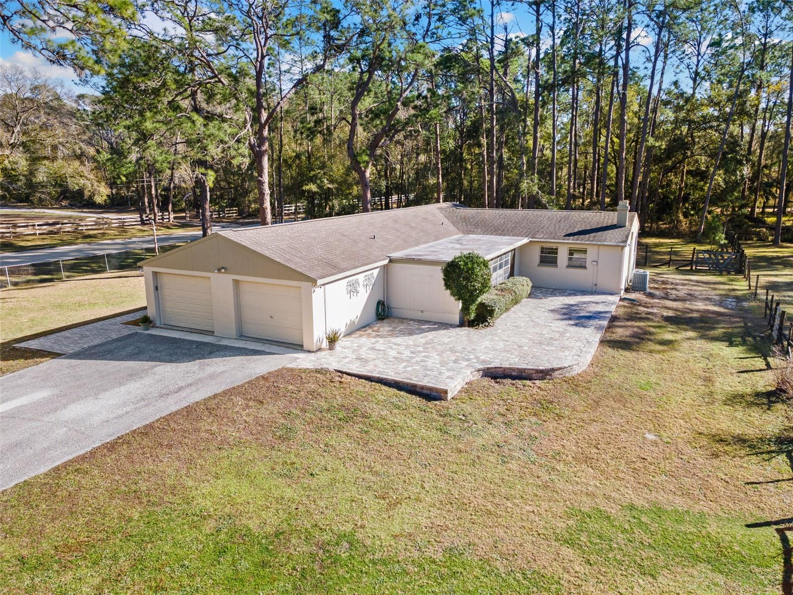 Listing photo id 6 for 1054 Ranch Road