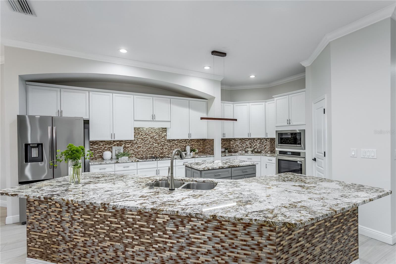 Image 8 of 35 For 11909 Mandevilla Court