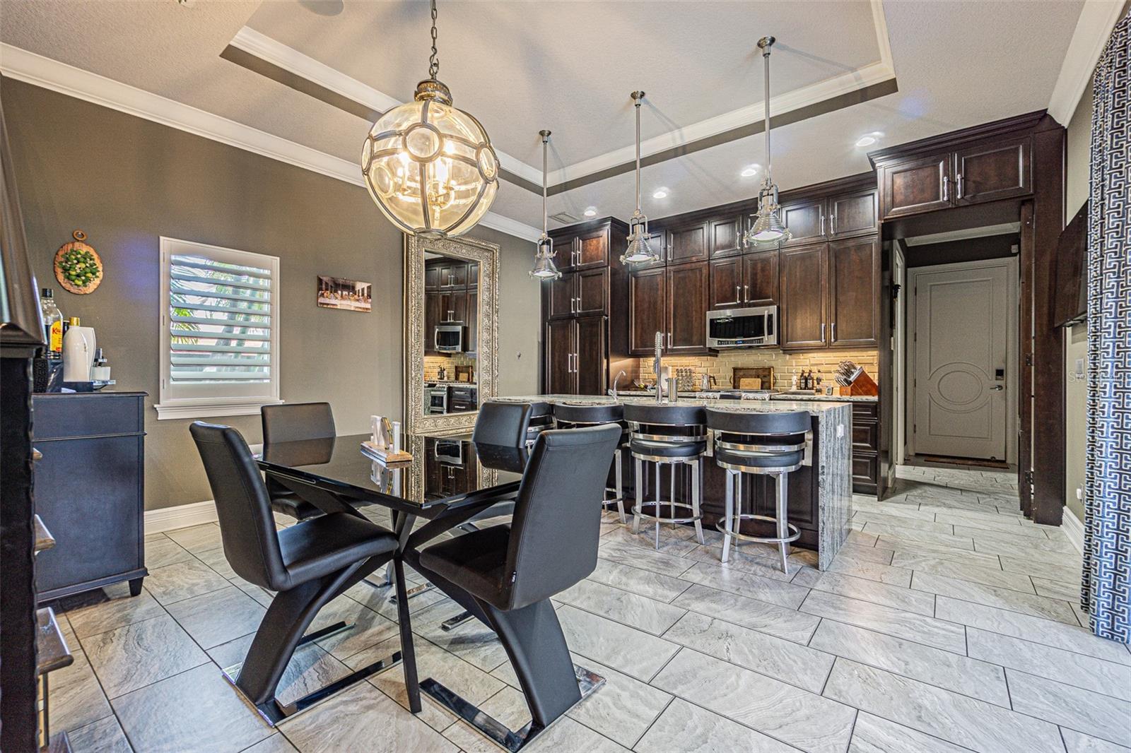 Image 14 of 51 For 4210 North B Street