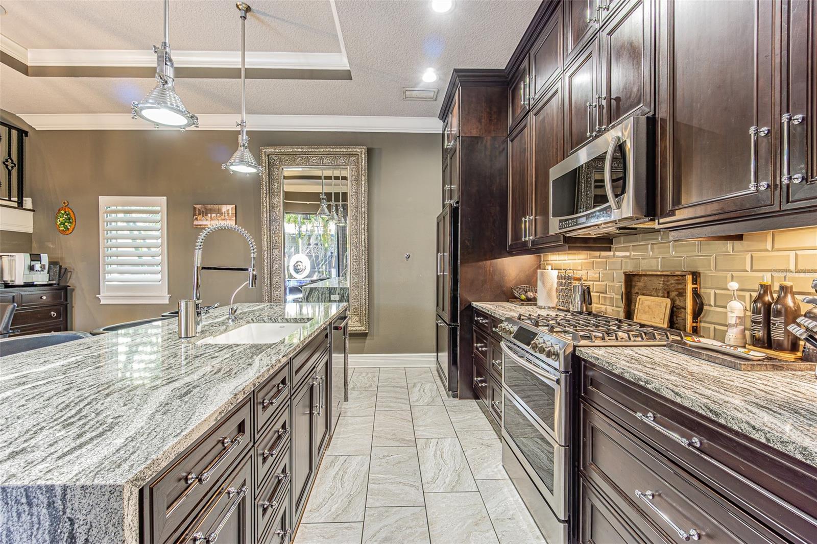 Image 18 of 51 For 4210 North B Street