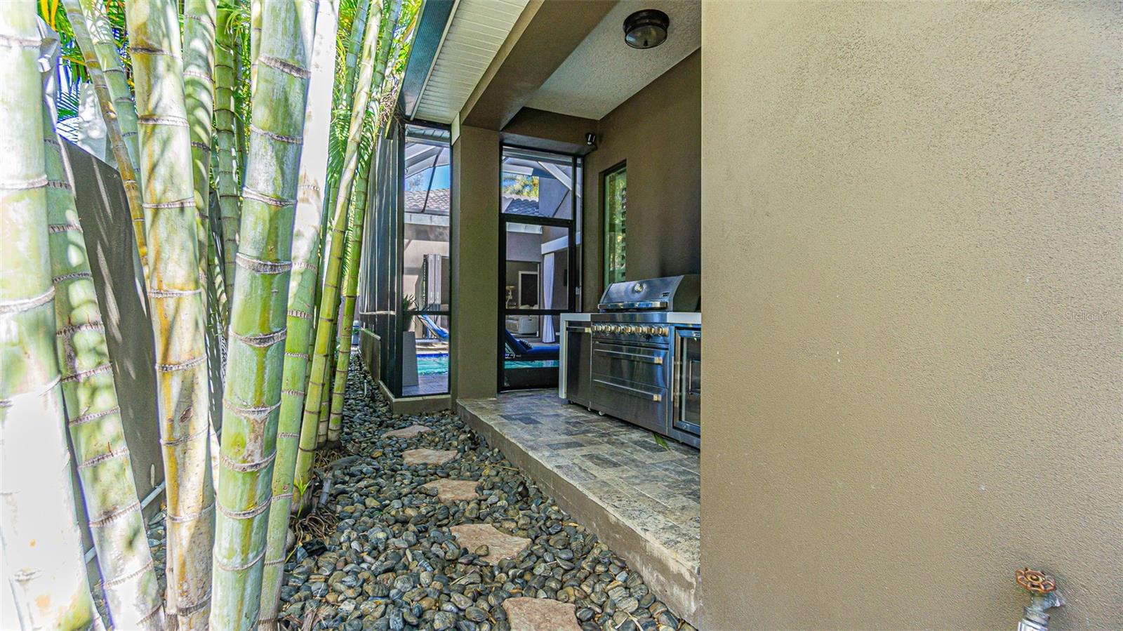 Image 39 of 51 For 4210 North B Street