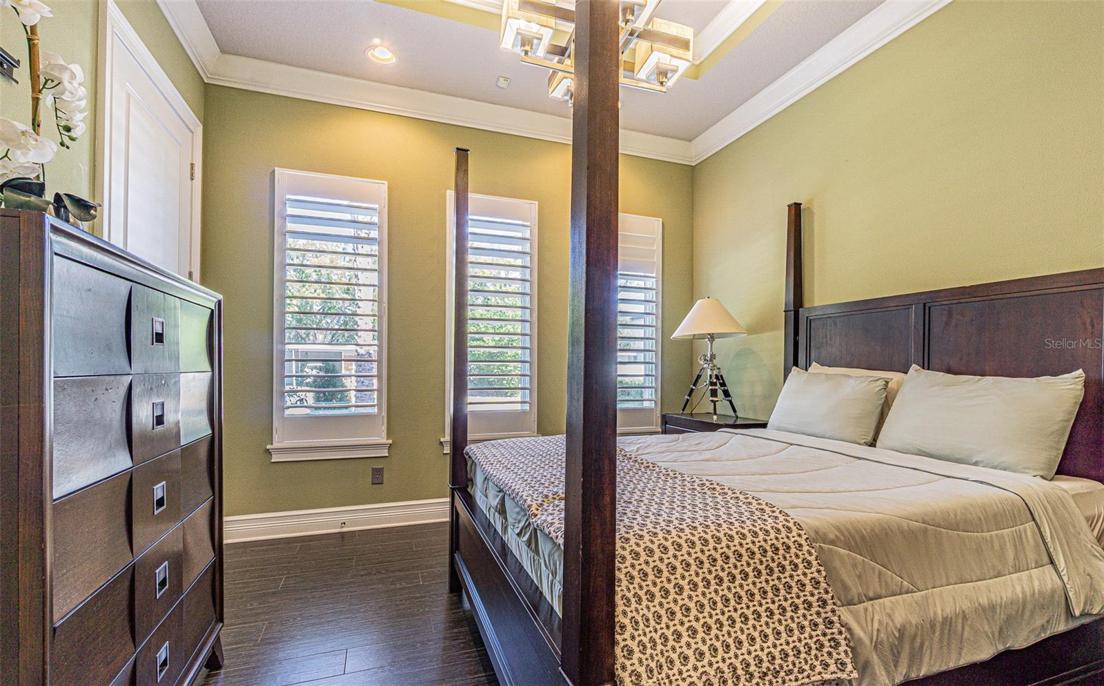 Image 9 of 51 For 4210 North B Street