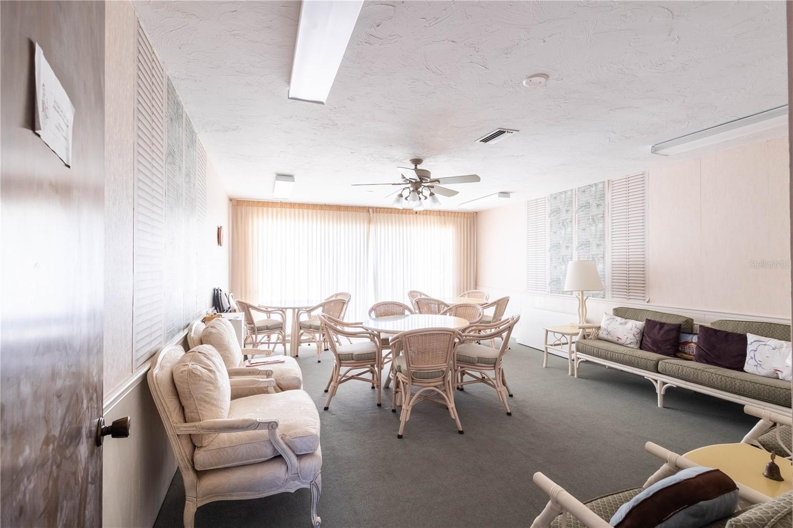 Image 21 of 24 For 676 Park Circle 67