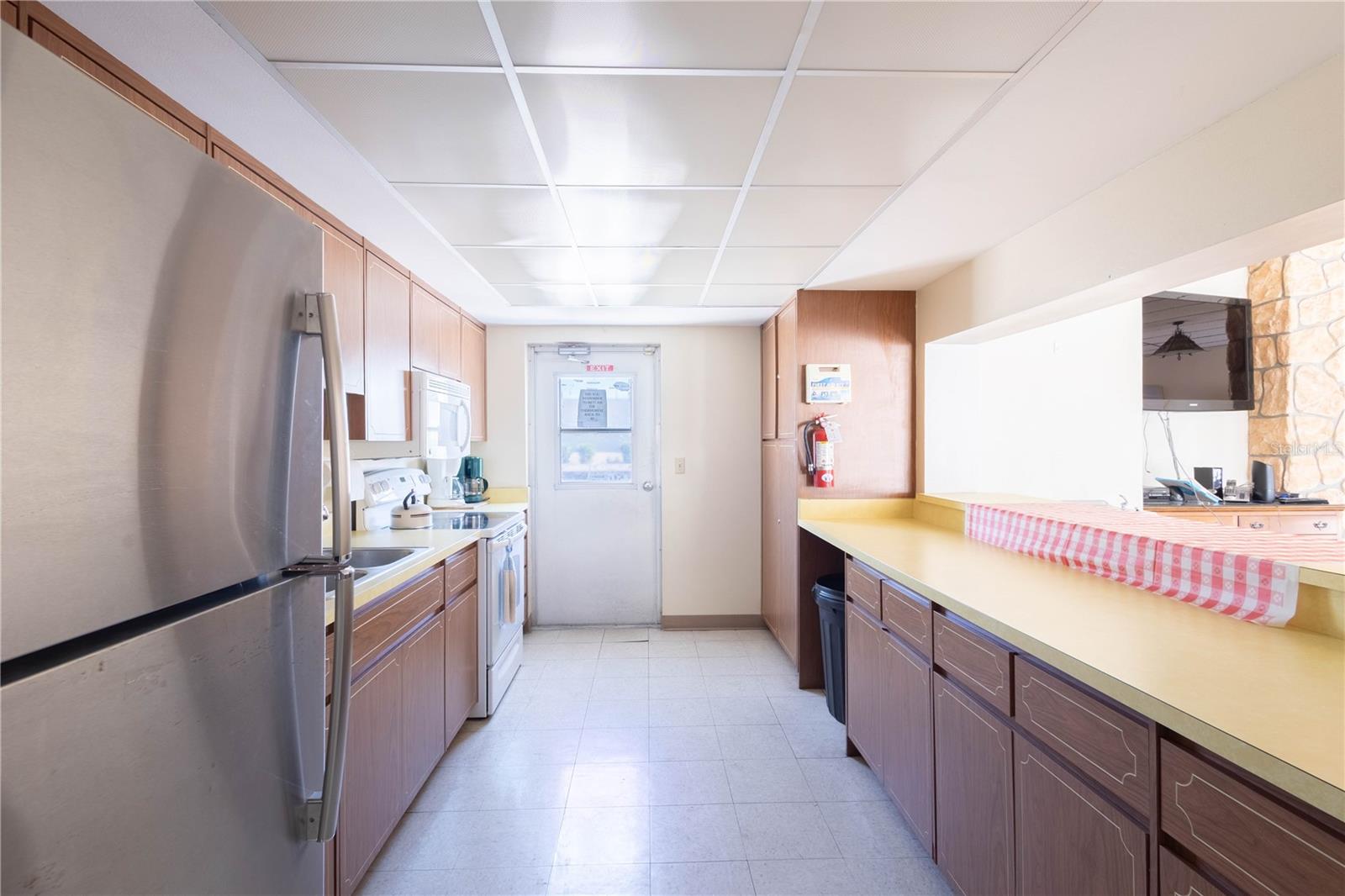 Image 22 of 24 For 676 Park Circle 67