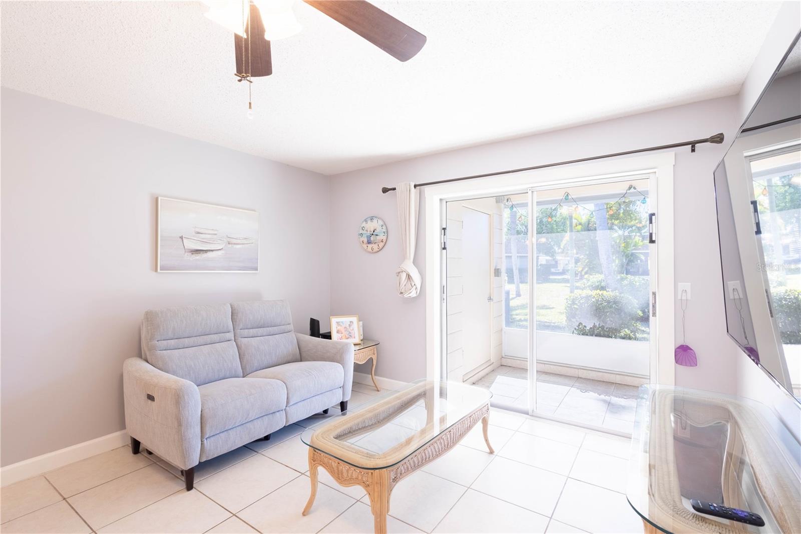 Image 8 of 24 For 676 Park Circle 67