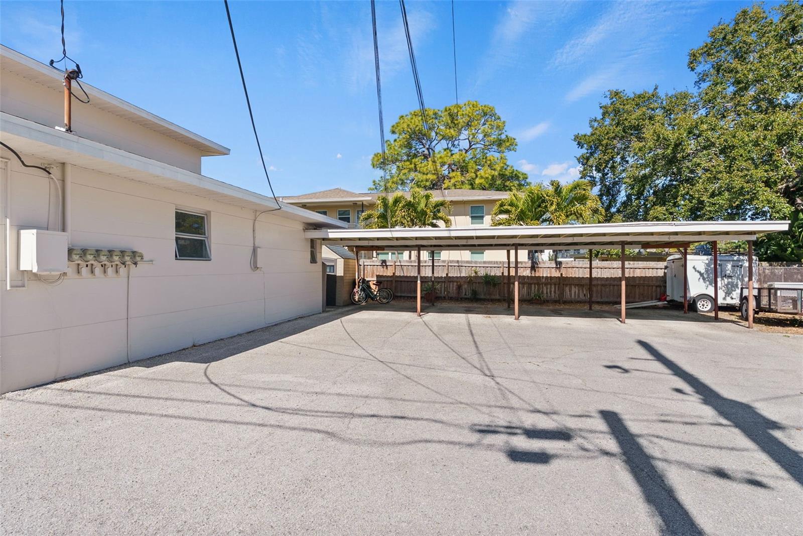 Image 11 of 24 For 1121 Beach Drive Ne