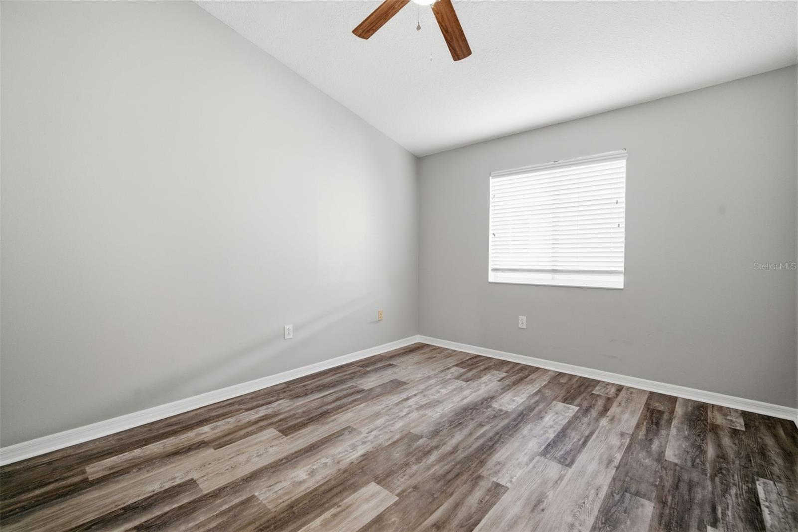 Image 22 of 48 For 8532 Brushleaf Way