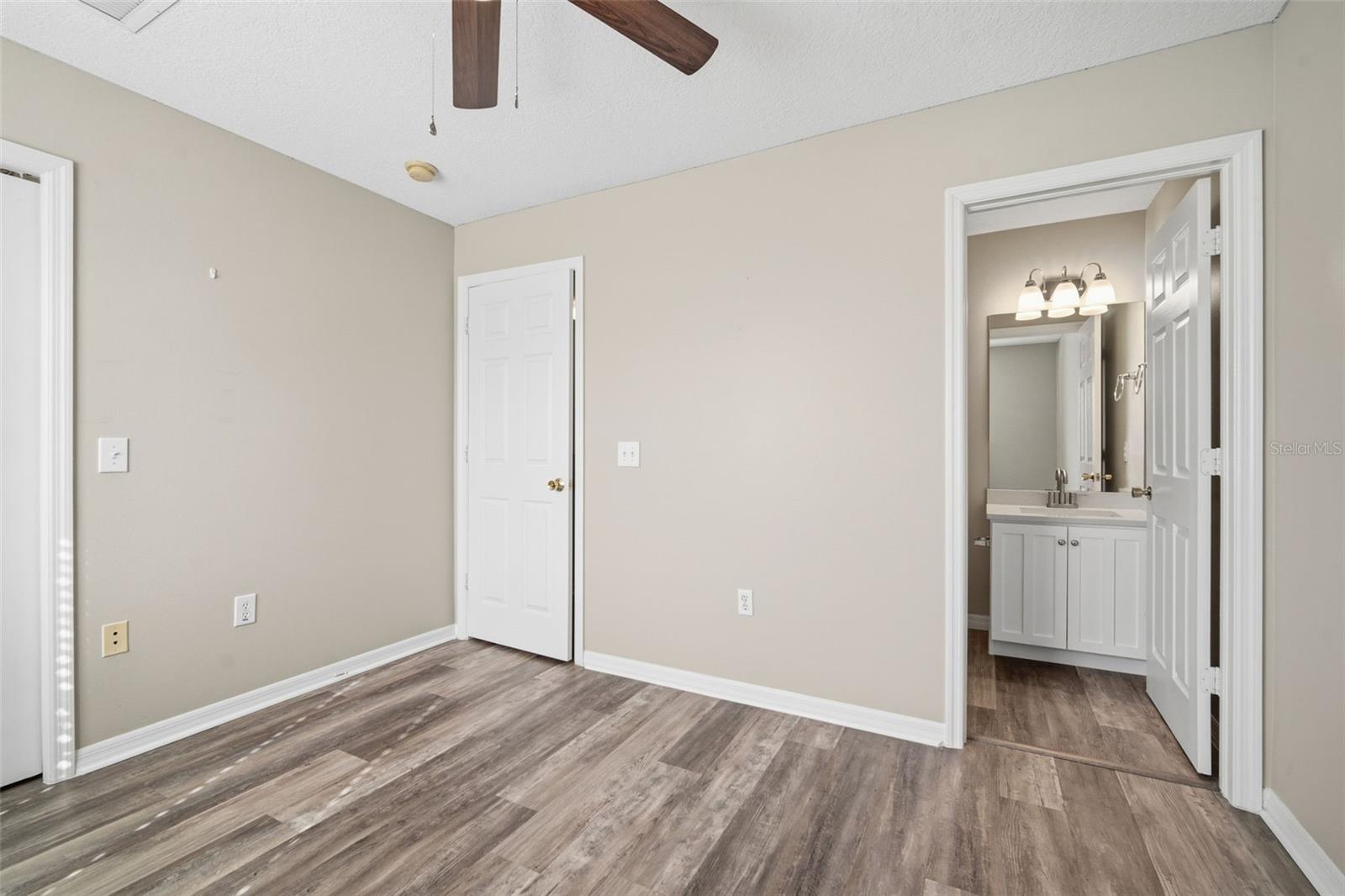 Image 31 of 48 For 8532 Brushleaf Way