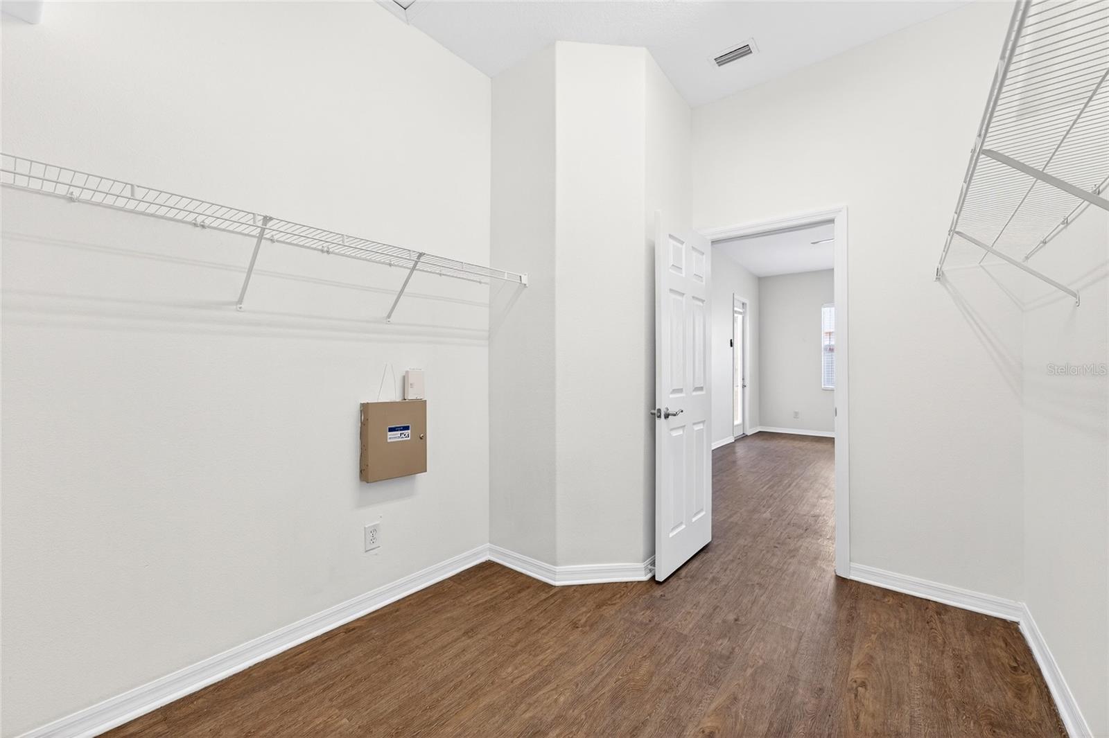 Image 26 of 60 For 4424 Highcroft Drive