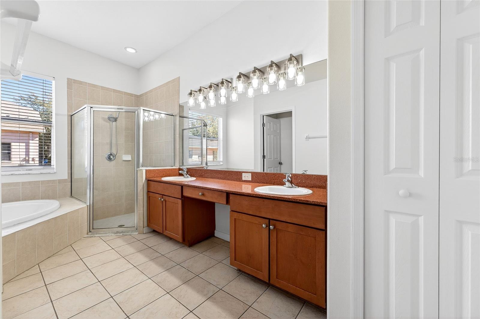 Image 27 of 60 For 4424 Highcroft Drive