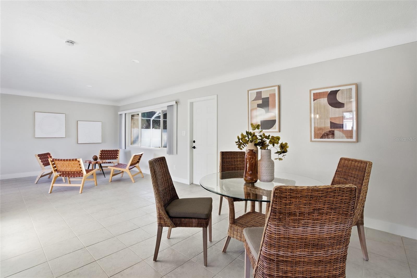 Image 9 of 26 For 6830 Bay Street