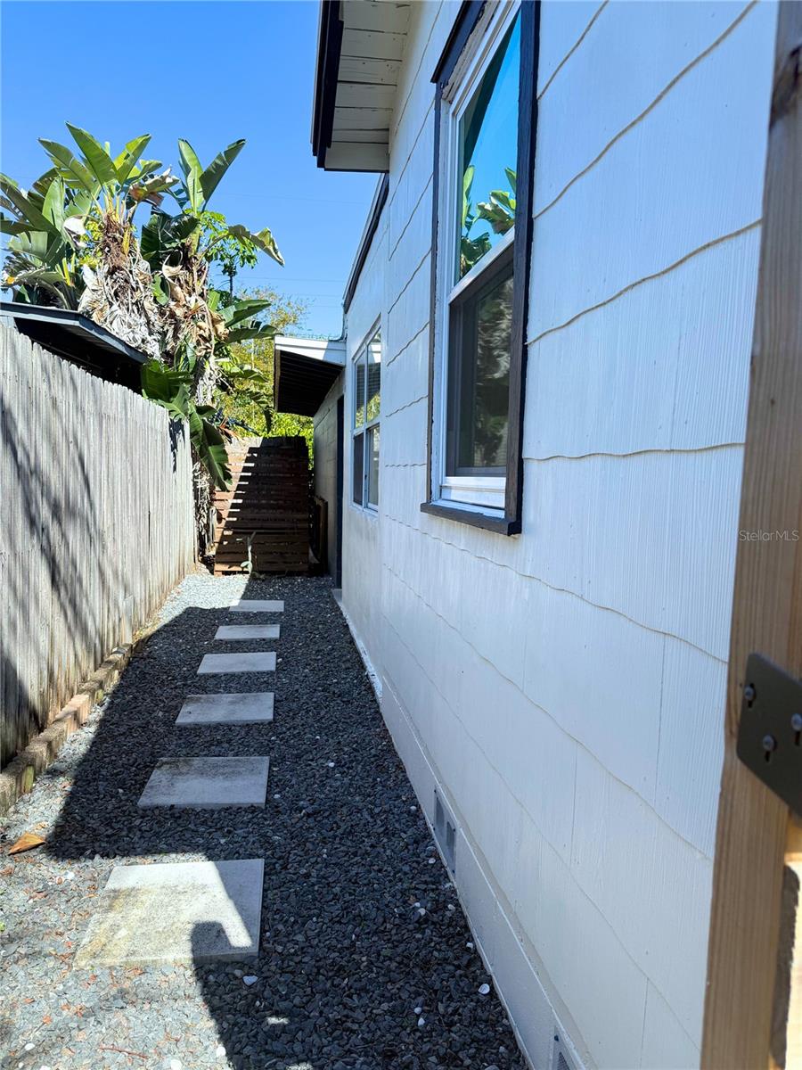 Image 17 of 19 For 4405 8th Avenue N