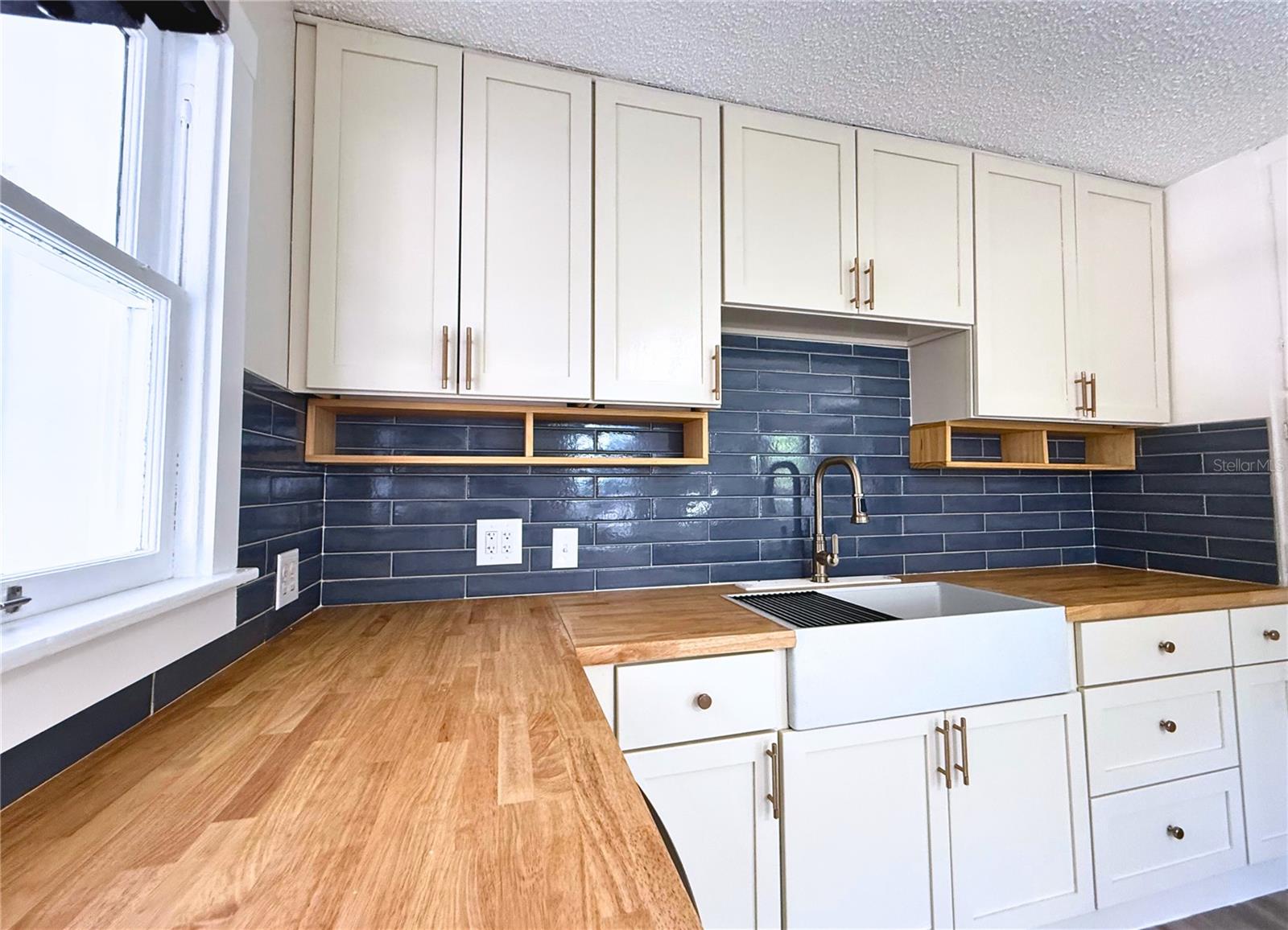 Image 5 of 19 For 4405 8th Avenue N