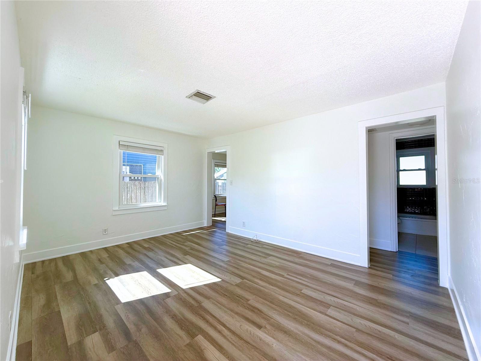 Image 8 of 19 For 4405 8th Avenue N