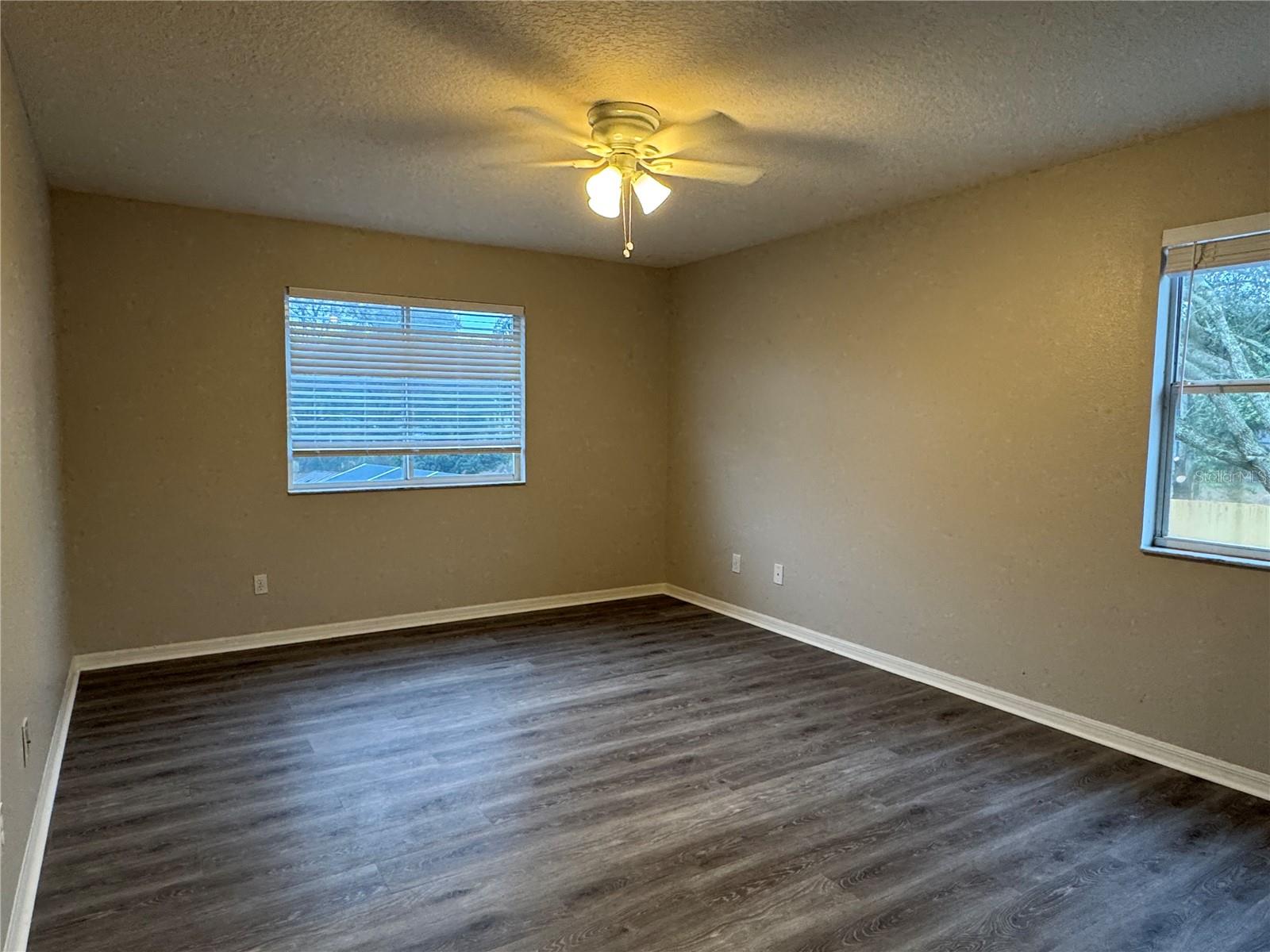 Image 25 of 47 For 14938 Deer Meadow Drive