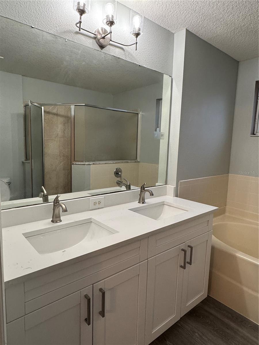 Image 28 of 47 For 14938 Deer Meadow Drive