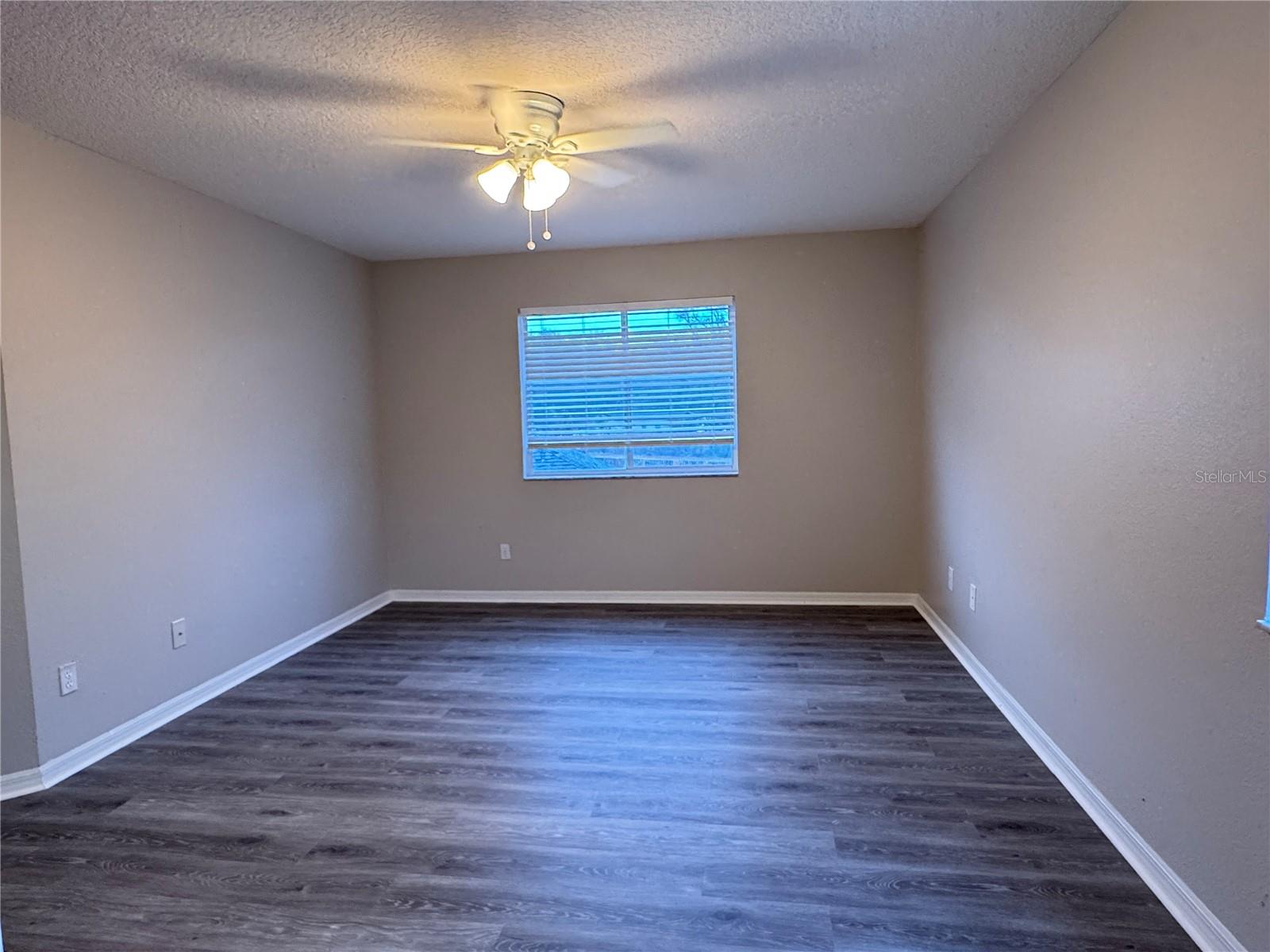 Image 33 of 47 For 14938 Deer Meadow Drive