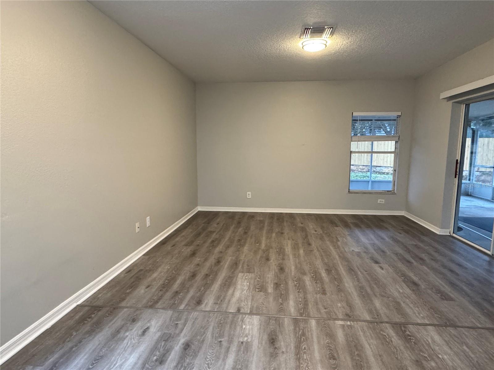 Image 8 of 47 For 14938 Deer Meadow Drive