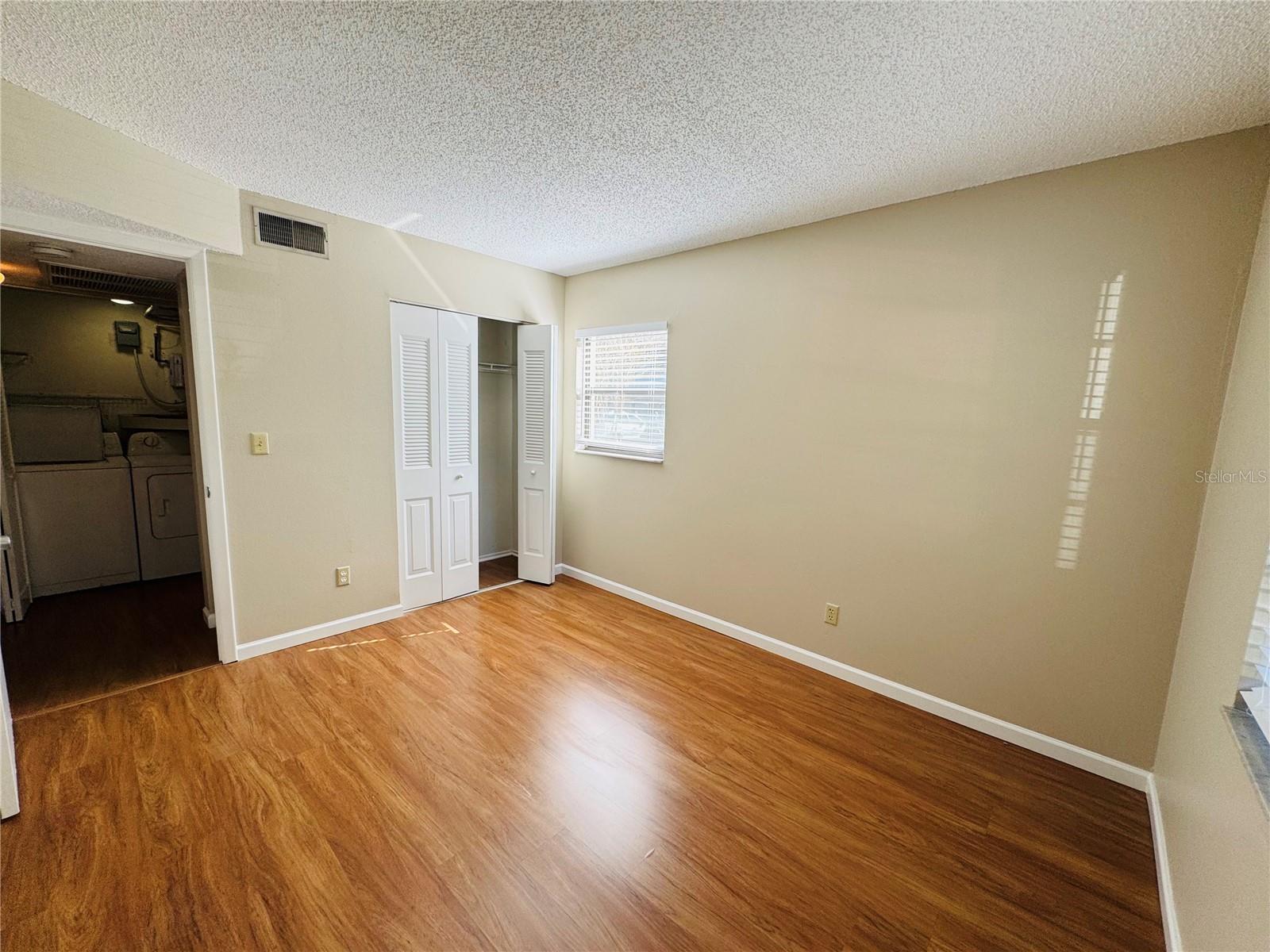 Image 7 of 11 For 3042 Eastland Boulevard H110