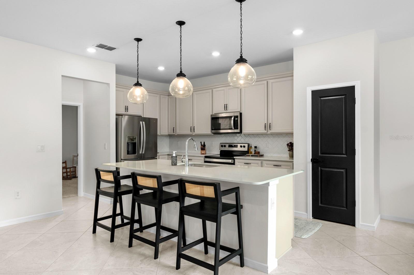 Image 12 of 36 For 20402 Monza Loop