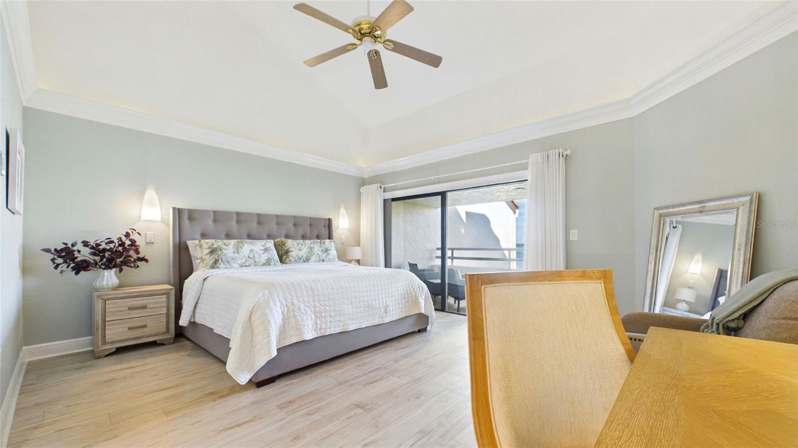 Image 25 of 53 For 121 1st Street E 109