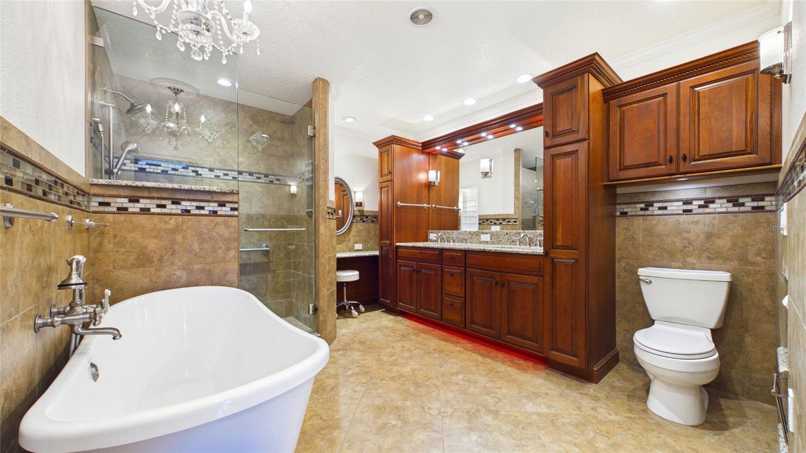 Image 28 of 53 For 121 1st Street E 109