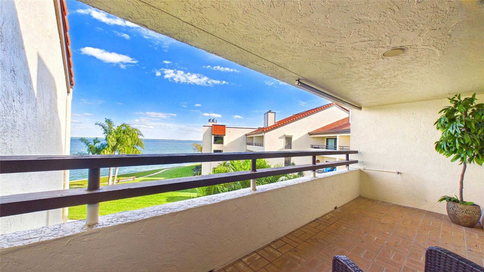 Image 31 of 53 For 121 1st Street E 109